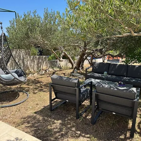 House Ljubica - Ideal Vacation Spot * بول
